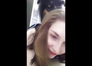 Aesthetic chick and her beautiful doggy have sex - zwierzęcy seks ze ssaniem-> 